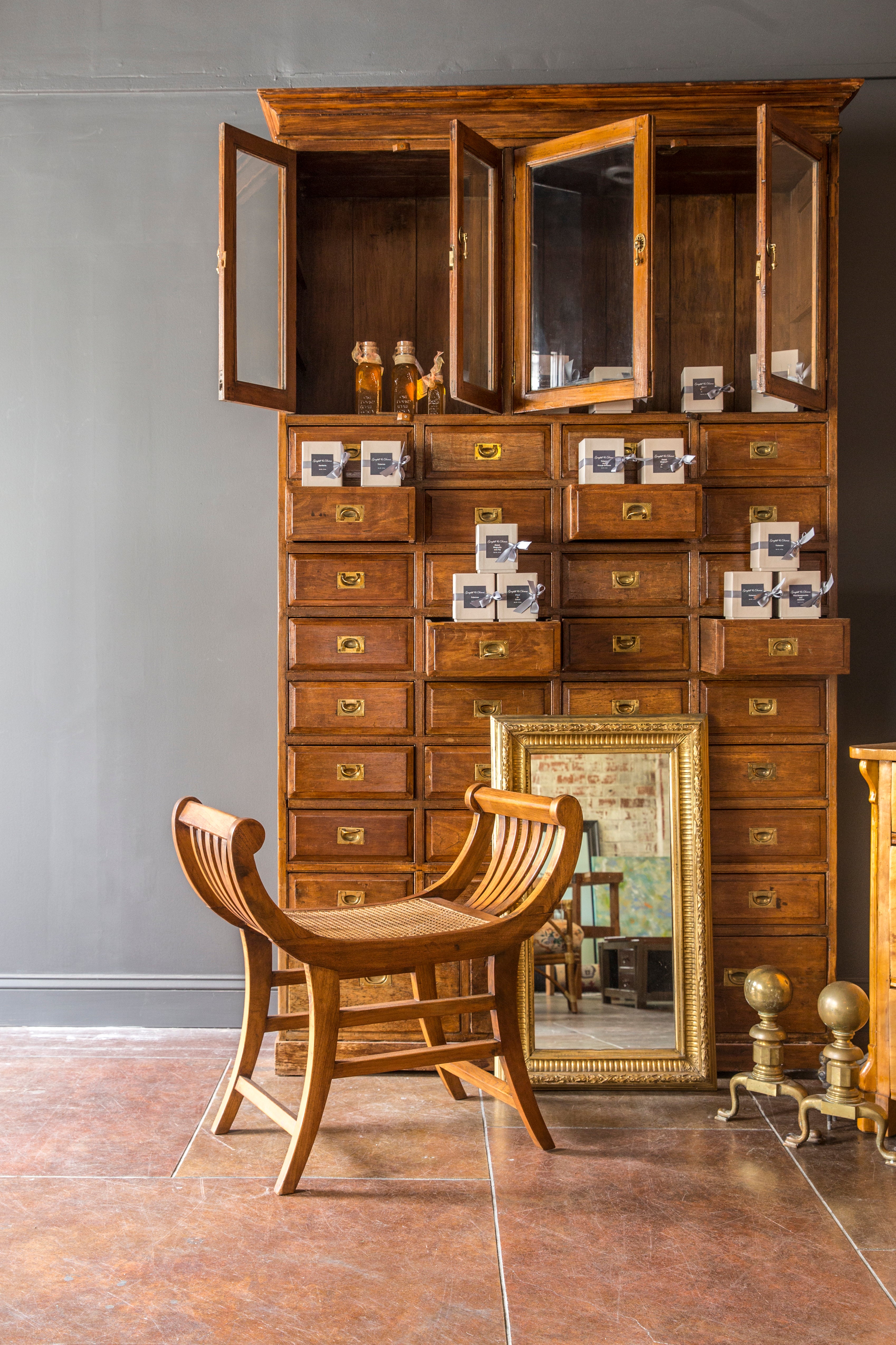 Sarah Cyrus Home Consignment - Atlanta GA. - High End Home Furniture
– Sarah Cyrus Furniture Consignment