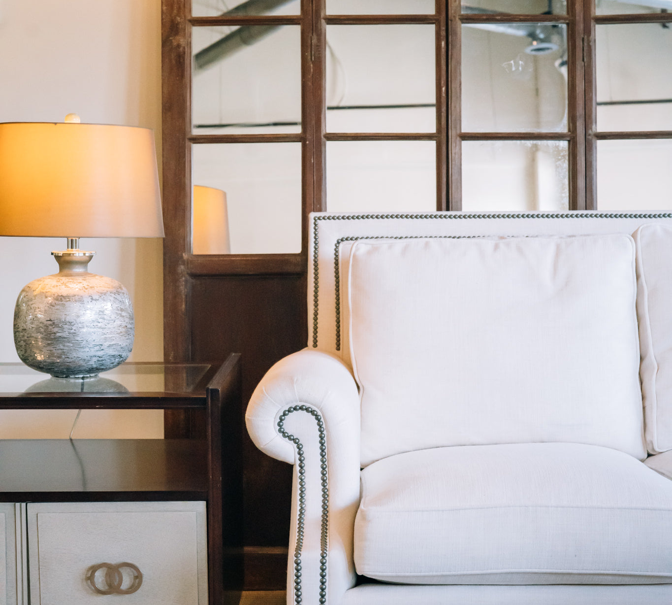 SOFAS, OTTOMANS & CHAIRS