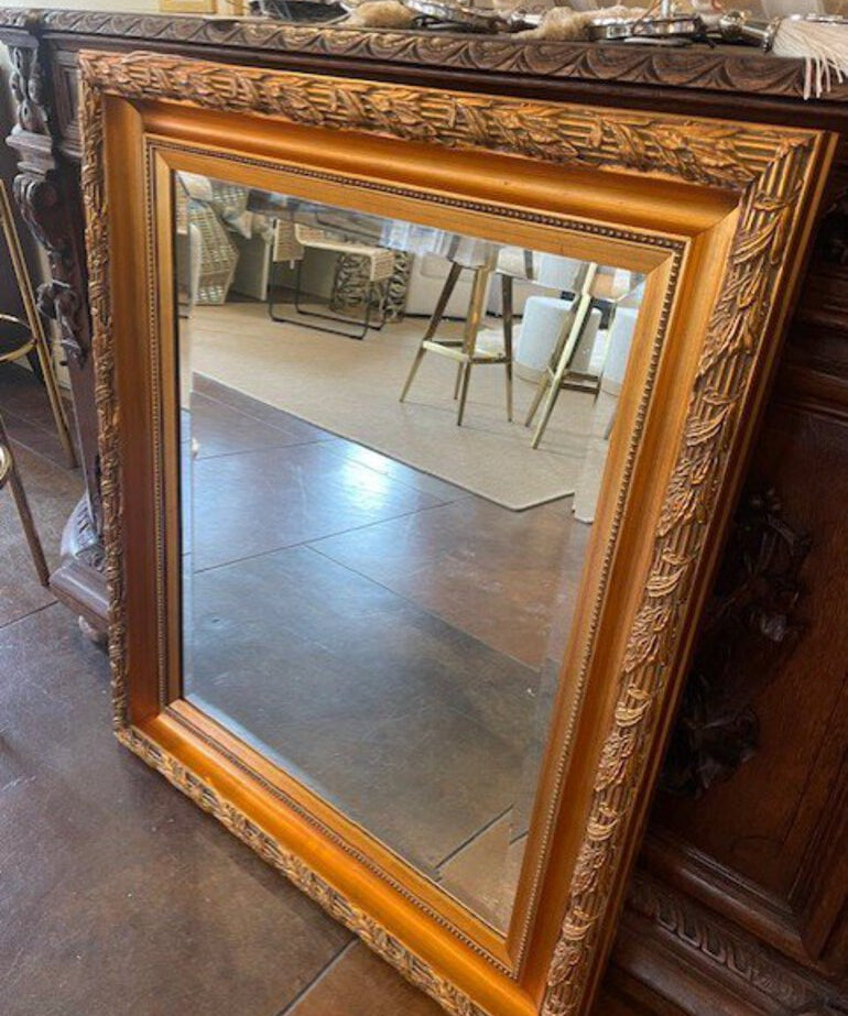 Italian Gold Gilt Mirror 32"W x 38.5"WNN. FINAL PRICE