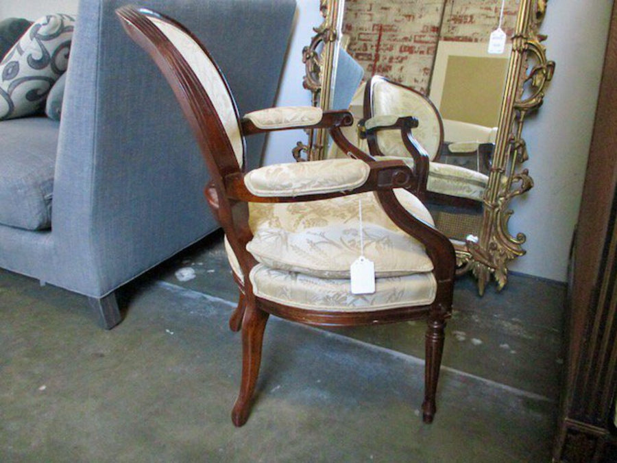 Antique Accent Chair 22.5"W x 20"D x 35.5"T