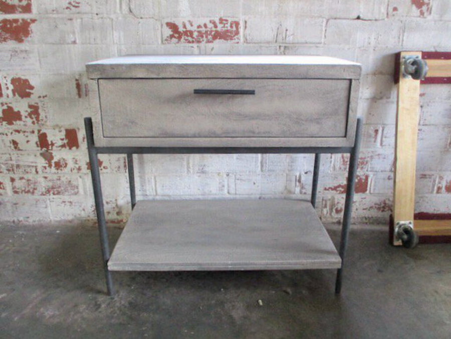 Hekman Bedford Park Single Nightstand 28"L x 18"D x 30"T