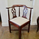 English Mahogany Corner Chair 27.5"W x 25"D x 33"T