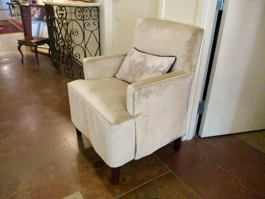 Accent Chair In Velvet 26"W x 23"D x 34.5"T