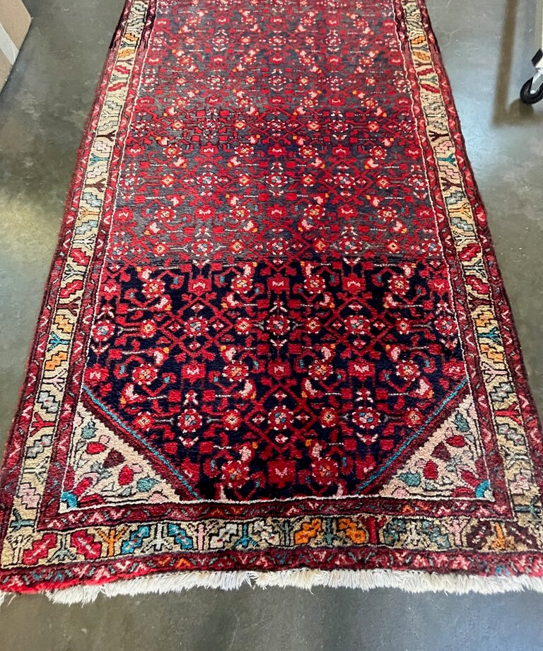 Vintage Runner. 119" L x 46" W