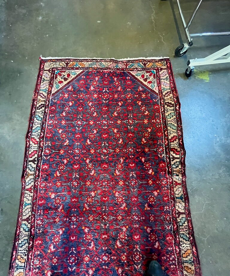 Vintage Runner. 119" L x 46" W
