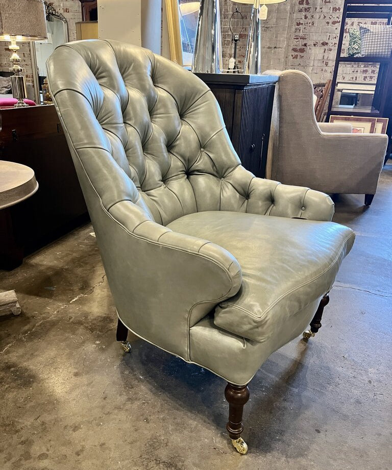 NEW Acquisitions Elliot Tufted Chair In Mont Blanc Storm Leather 28.5"W x 22"D x 41.5"H