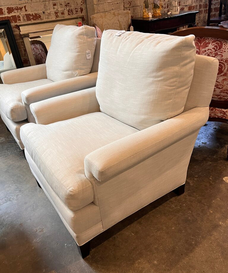 NEW Hancock And Moore Providence Chair In Linen 36.5"W x 40.5"D x 36"H
