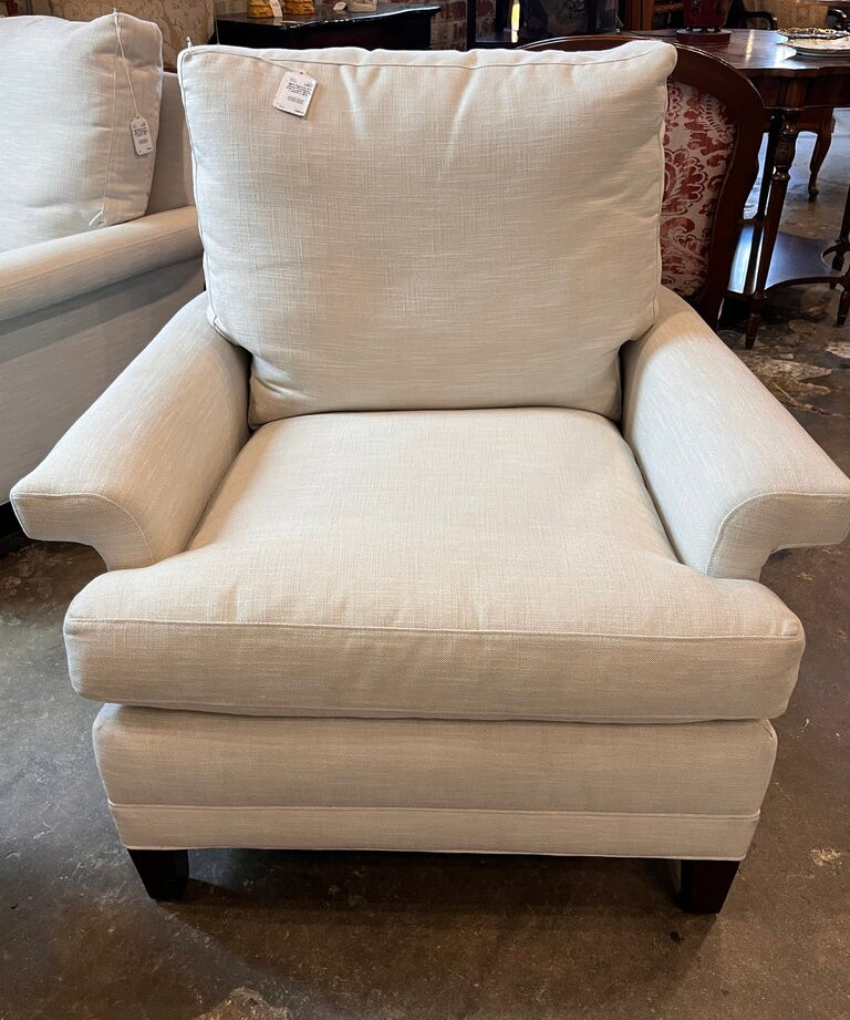 NEW Hancock And Moore Providence Chair In Linen 36.5"W x 40.5"D x 36"H
