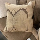 Oushak Pillow 24" x 24"