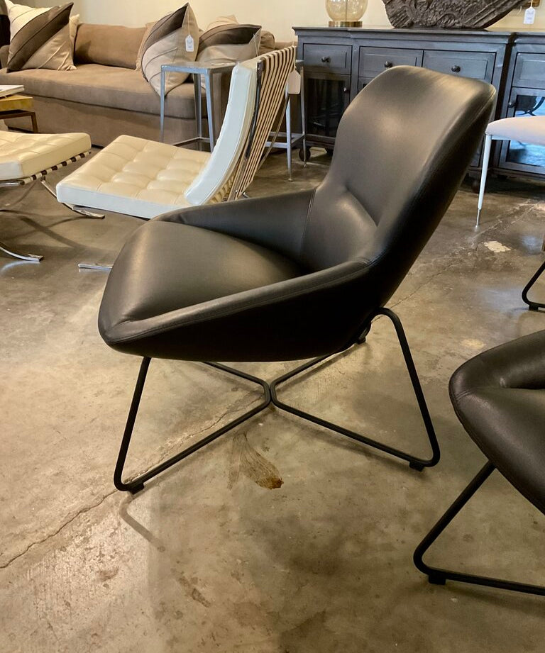 Davis Leather Gingko Lounge Chair 27.5"W x 24"D x 13"T