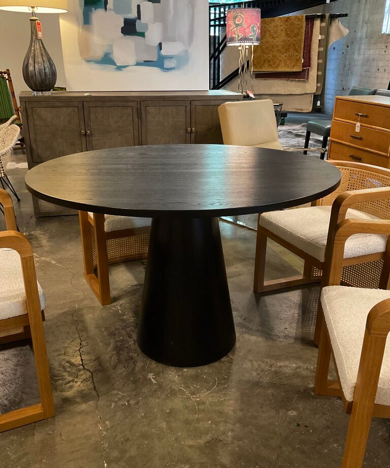 Modern Black Round Dining Table 47"Diam x 31.5"T
