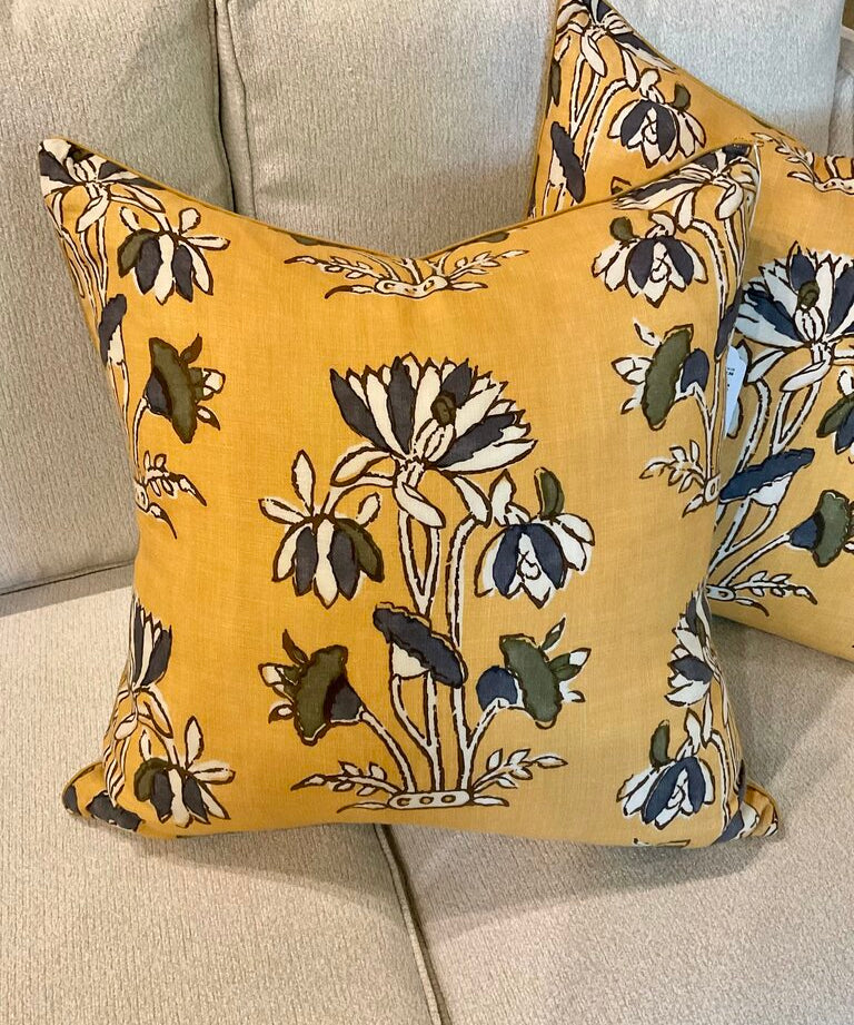 Pair Of New Acquisitions Pillows In Harvest Gold Lily Flower 22" x 22"