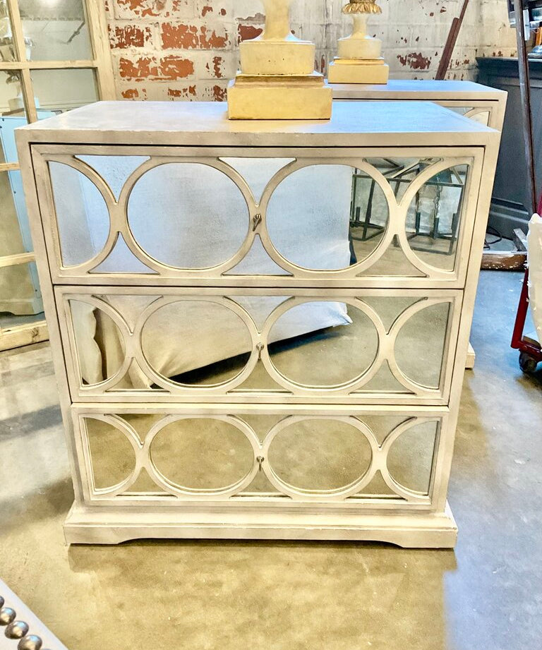 Pair Of Bernhardt Ellery Nightstands 28.5" X 18.5" x 31"T
