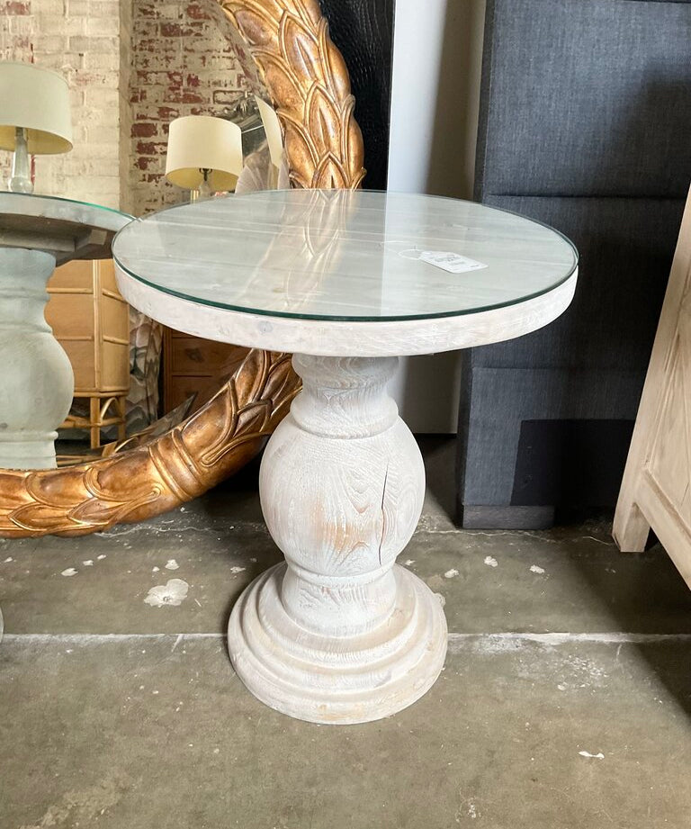 Round Pedestal Accent Table With Glass Top 22"Diam x 25.5"T