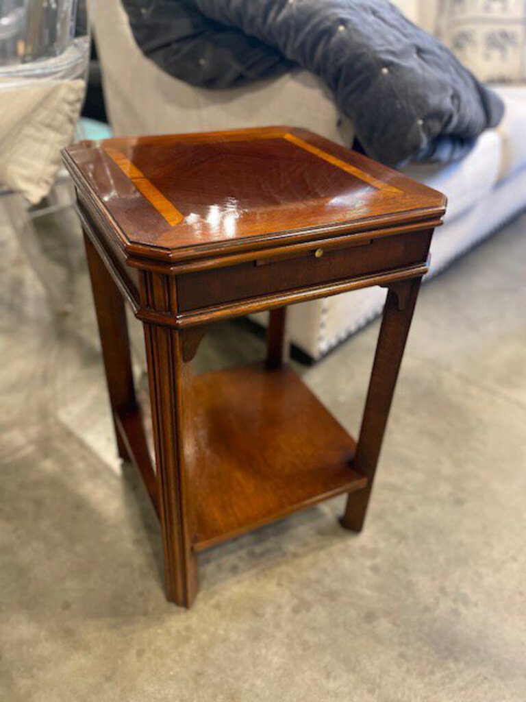 Lane Accent Table 23.3"T x 15 x 15 FINAL PRICE